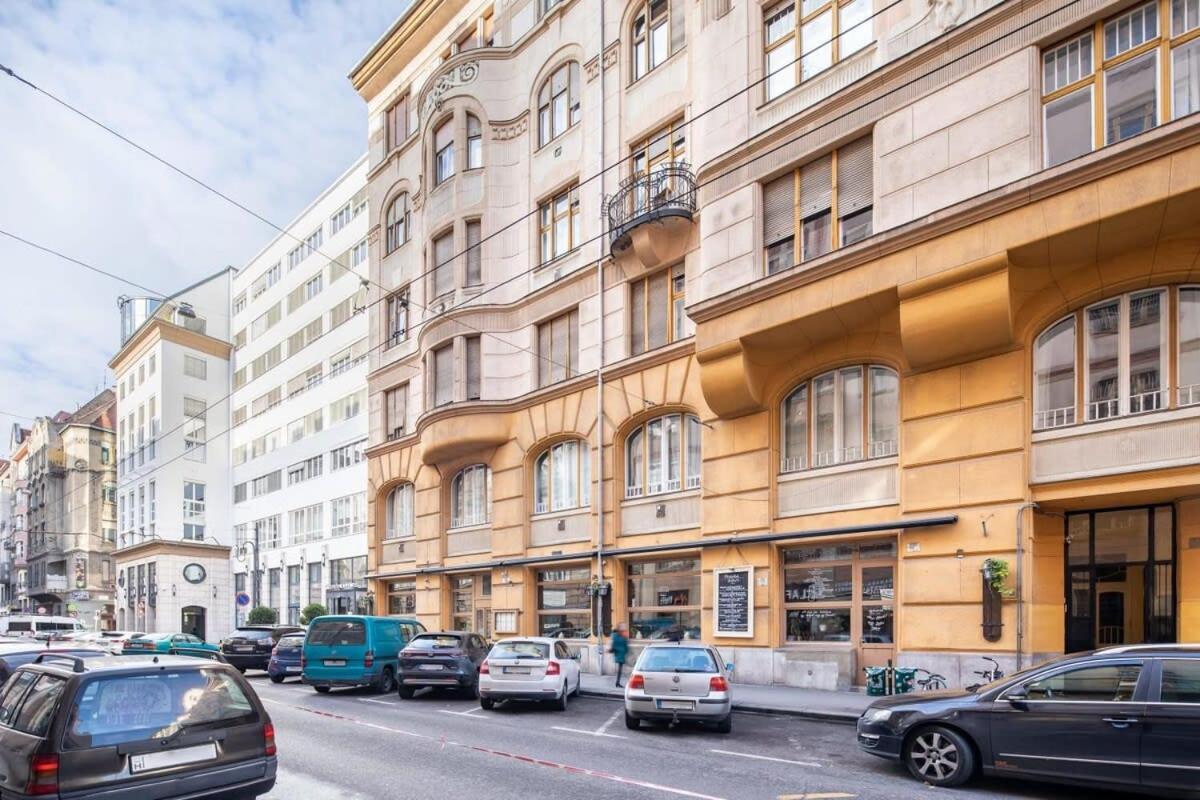 Extra Central Mini Studio - Lively Neighborhood Budapeszt Zewnętrze zdjęcie